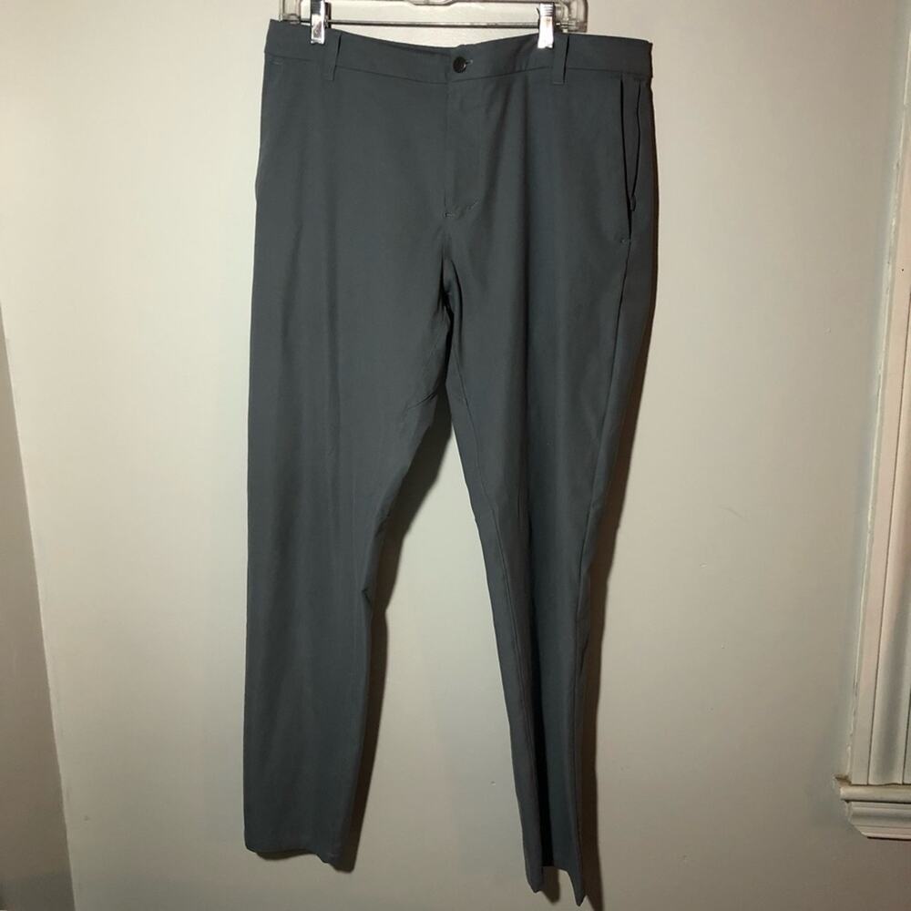 Lululemon Commission Classic-Fit Pant
Warpstreme mens 36 grey stretchy abc